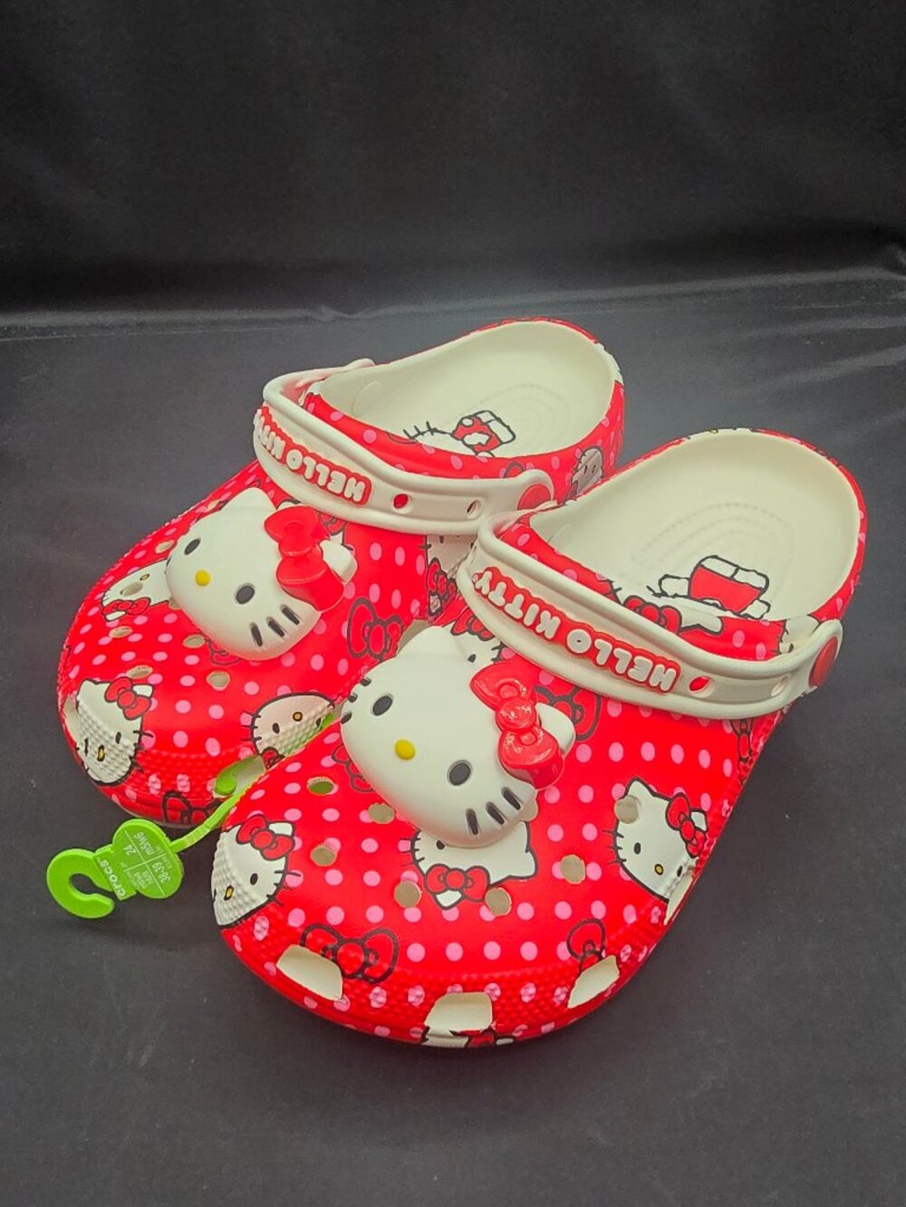 Crocs Hello Kitty Classic Clog Women's 8